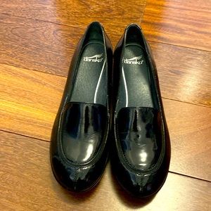 Black patent leather Dansko shoes